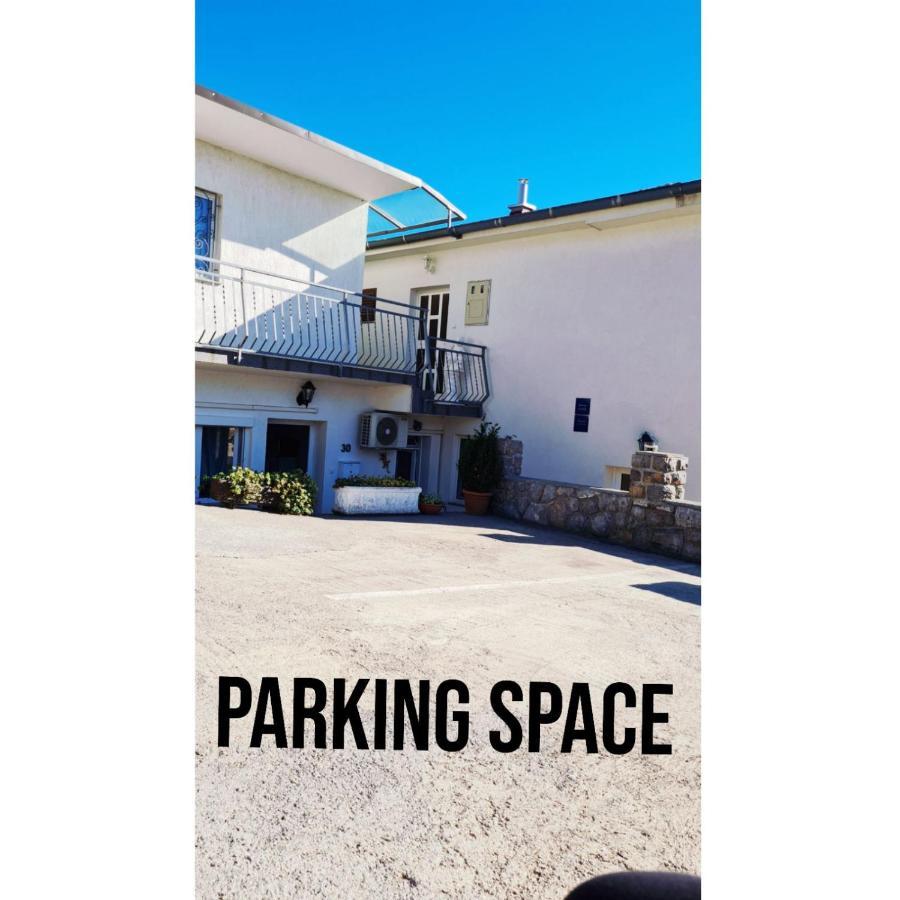 Apartment Verda セニ エクステリア 写真