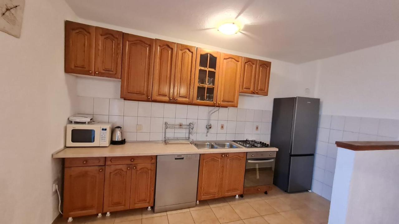 Apartment Verda セニ エクステリア 写真