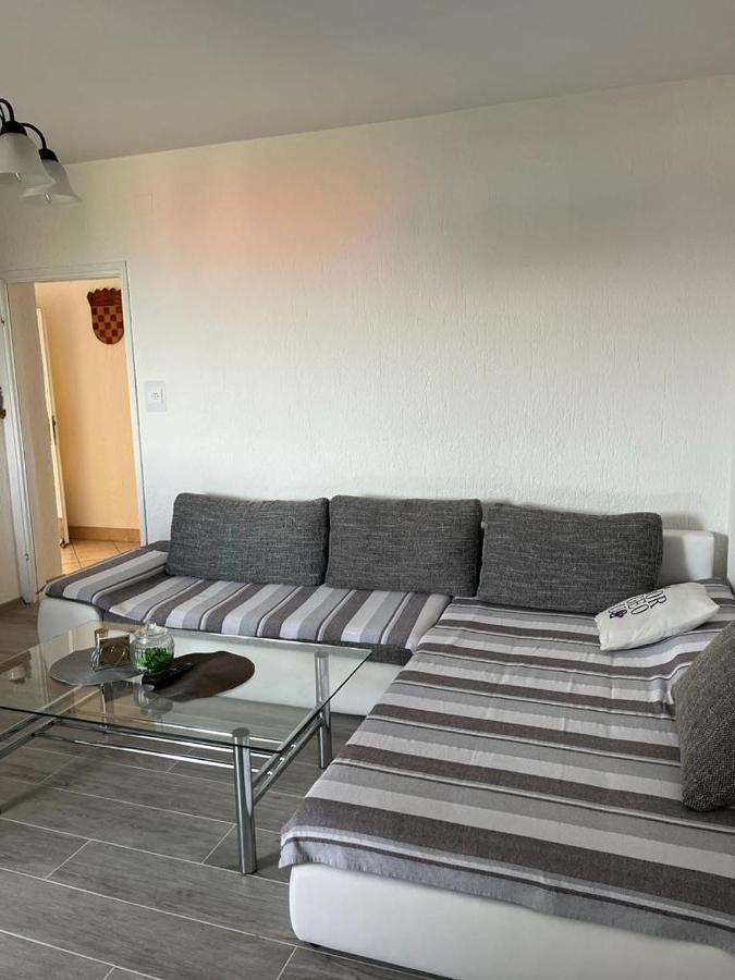 Apartment Verda セニ エクステリア 写真